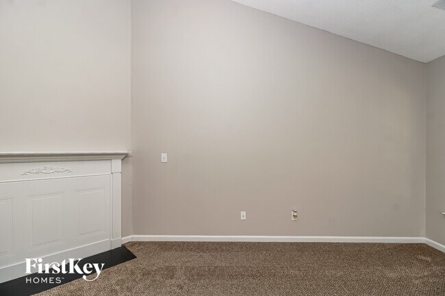 Building Photo - 227 Julian Pond Ln