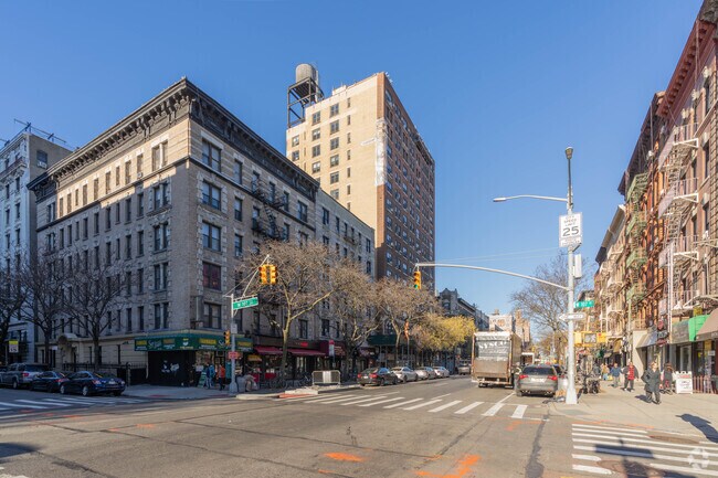 Foto del edificio - 200 W 108th St
