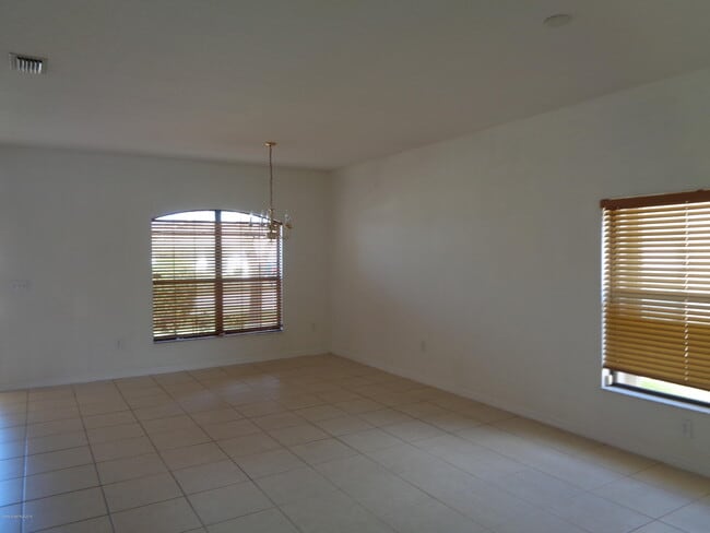 Foto del edificio - 3337 Hoofprint Dr