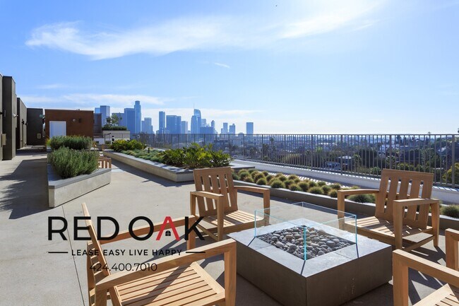 Foto del edificio - 1011-1013 Everett St-A-208