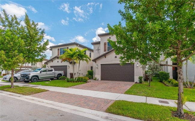 Foto del edificio - 9865 W 34th Ct