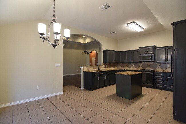 Foto del edificio - 401 Belo Dr