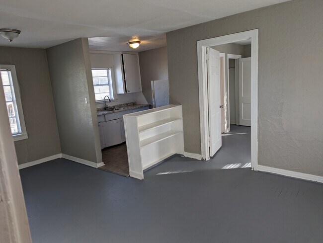Building Photo - 5902 Downing St
