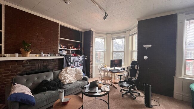 Foto del edificio - 627 S Negley Ave