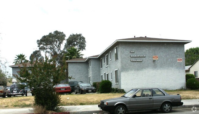 Foto del edificio - Wakefield Village