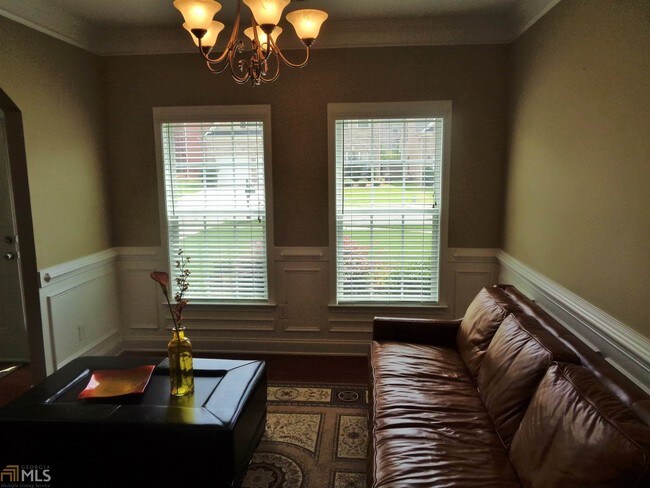 Foto del edificio - 765 Scenic Creek Dr SW