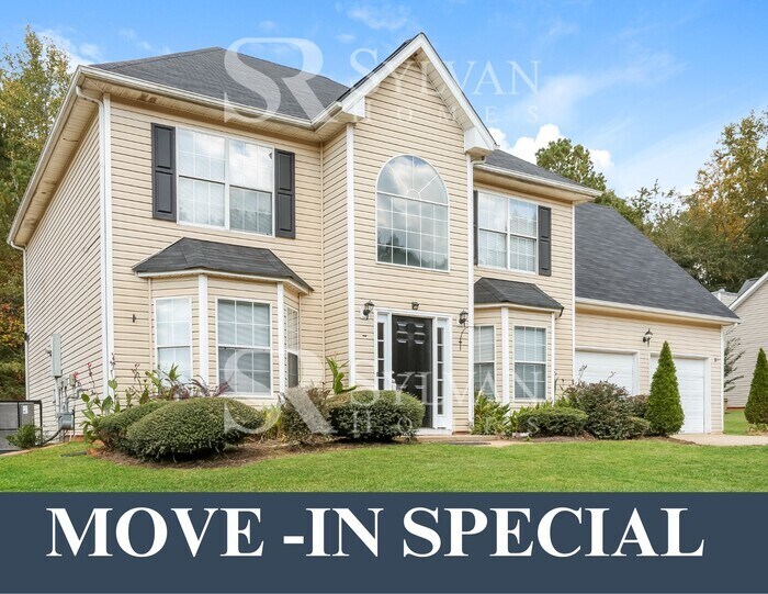 Unwind and Thrive House Rental in Rex, GA