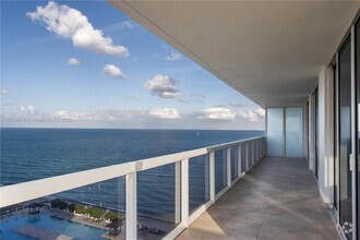 Building Photo - 1830 S Ocean Dr