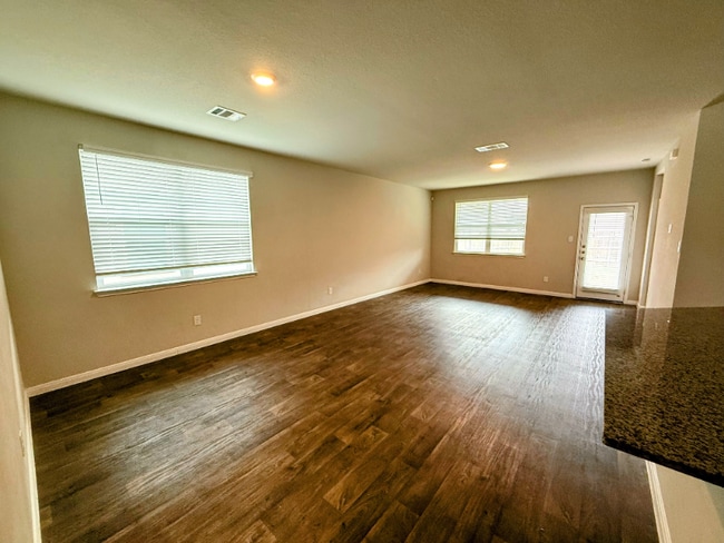 Foto del edificio - 157 Jayden Dr