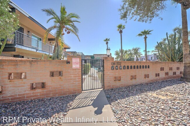 Building Photo - 2 br, 2 bath House - 7401 E. Northland Dri...
