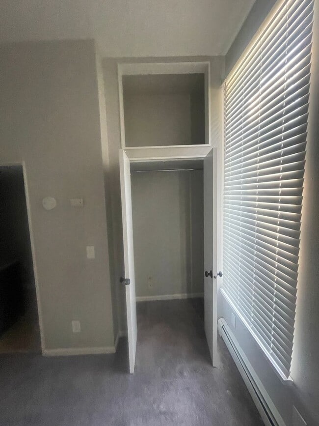 Building Photo - AMAZING CONDO IN A GREAT LOCATION!!!