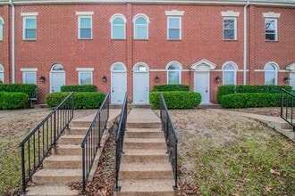 Building Photo - 5013 Birchman Ave
