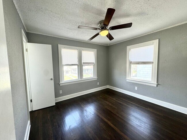 Foto del edificio - Spacious 3 Bedroom Home