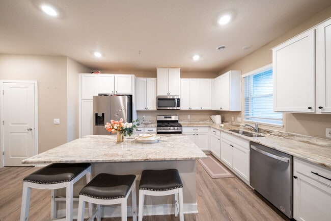 Foto del edificio - 13864 Kaylemore Trl