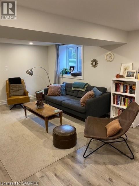 Photo du bâtiment - 482 E 37th St