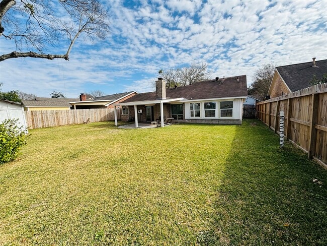 Foto del edificio - 14306 Moorfield Dr