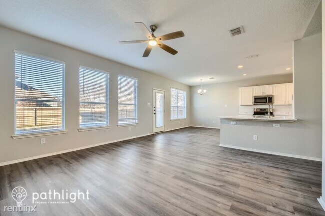 Foto del edificio - 4 br, 2.5 bath House - 5108 Breeze Hollow ...