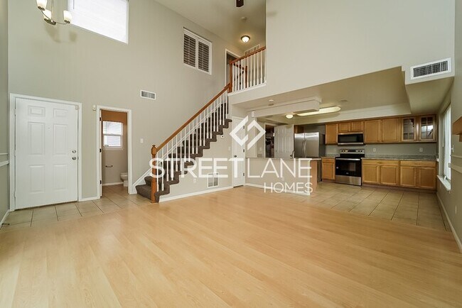Building Photo - Charming 2 Bedroom in Denver!