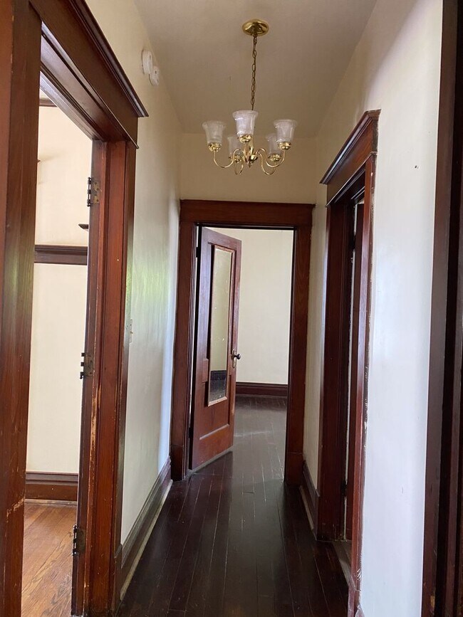 Foto del edificio - Cute 2 bedroom house with fenced yard