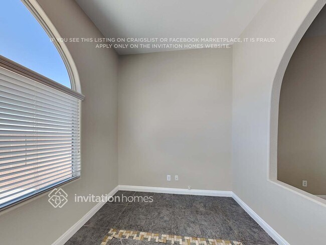 Foto del edificio - 6067 Camden Cove St