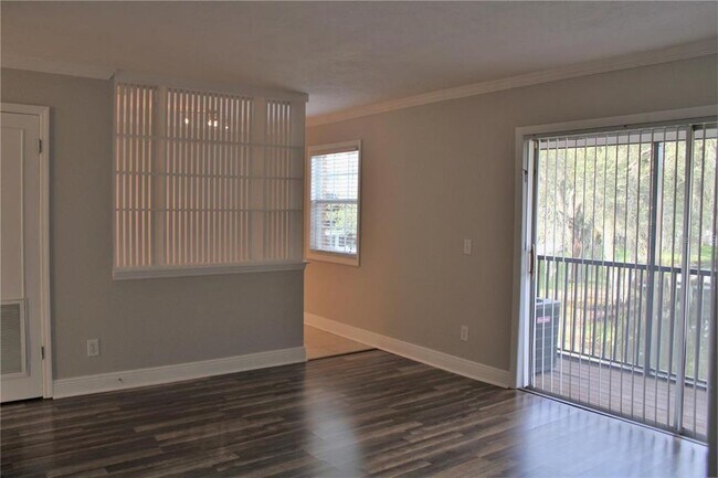 Foto del edificio - 13753 Orange Sunset Dr