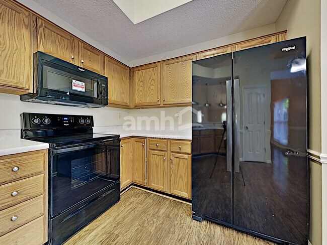 Foto del edificio - 1494 Appling Wood Cove S