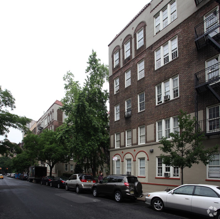 Primary Photo - 625 W 169th St