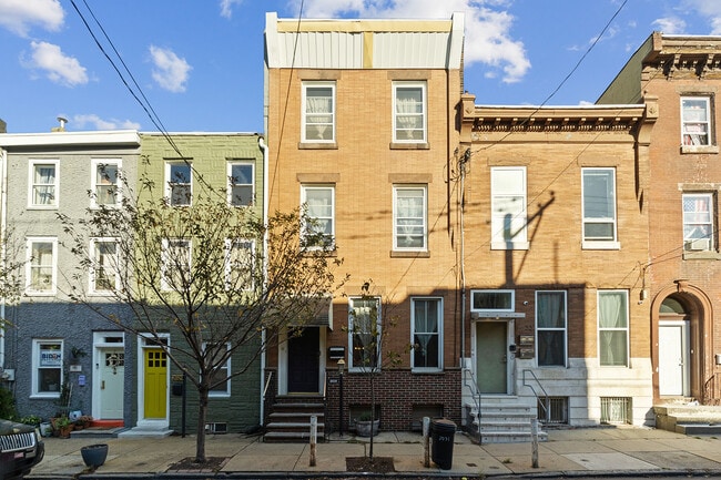 Building Photo - 2031 E Dauphin St