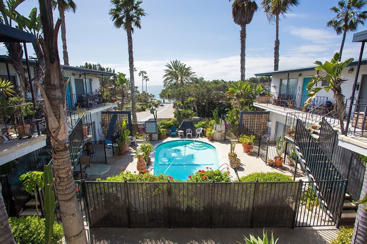 703 Stratford Ct Unit 4, Del Mar, CA 92014 Apartment for Rent in Del