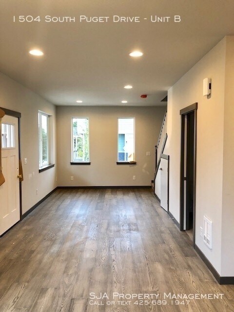 Building Photo - BRAND NEW Luxury Townhomes