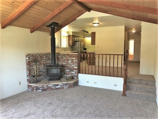 Foto del edificio - Downtown SLO 3 Bedroom / 2 Bath / 2 Car Garage