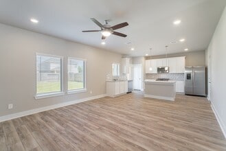 Building Photo - 10569 Preserve Wy