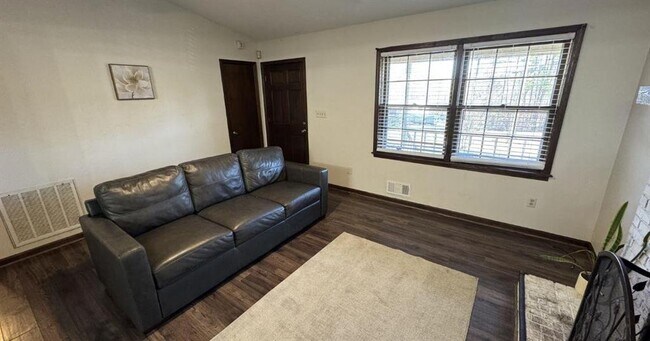 Foto del edificio - 5146 Union Church Rd