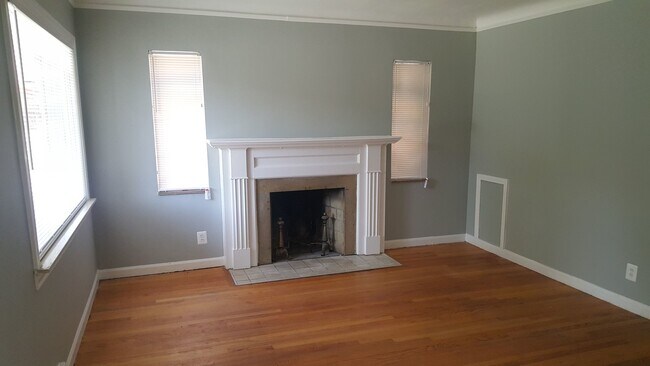 Building Photo - 16866 Monte Vista