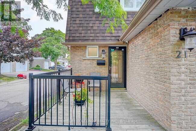 Photo du bâtiment - 1000 Bridletowne Cir