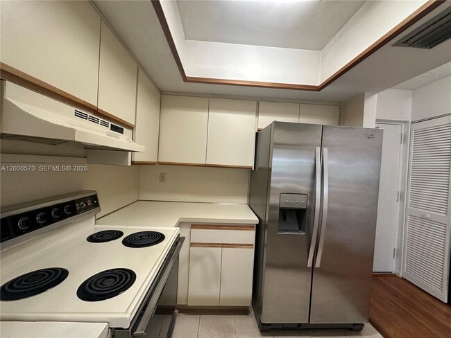Building Photo - 8999 SW 123rd Ct