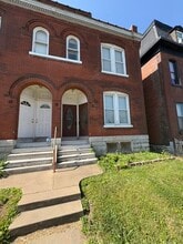 Building Photo - 2738 Osage St