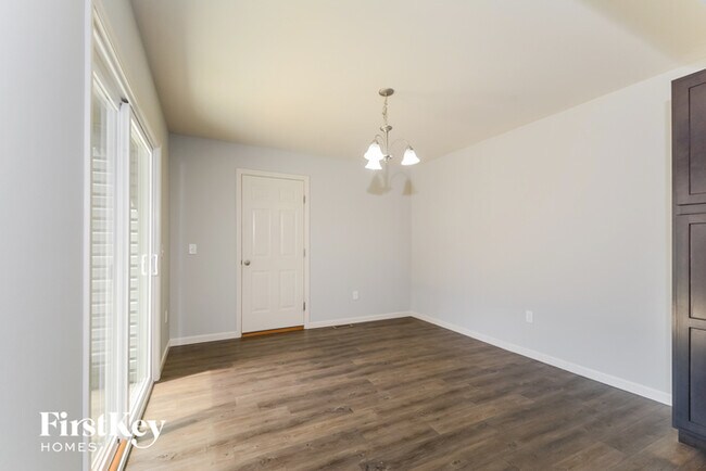 Foto del edificio - 1017 Carpathian Dr