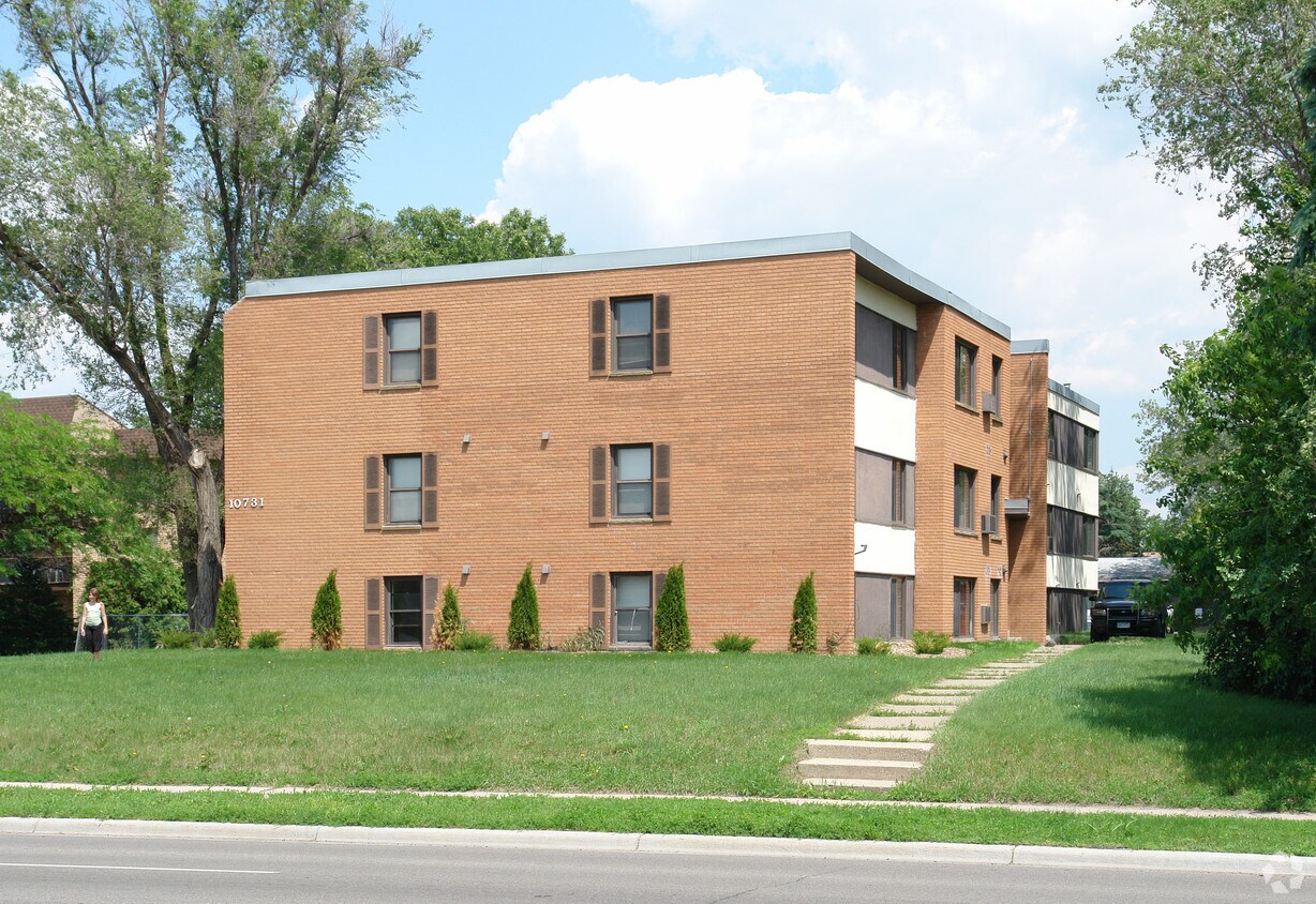 Building Photo - 10731 France Ave S
