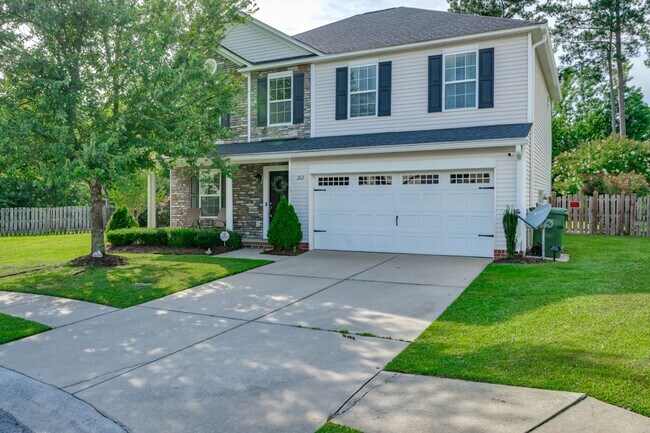 Building Photo - Beautiful home on one of Lake Carolina's largest cul-de-sac lots!