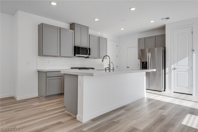 Foto del edificio - 10733 Rhinehill Ave