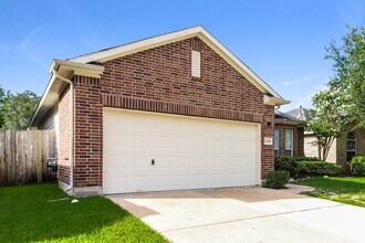 Building Photo - 11402 English Rose Trail