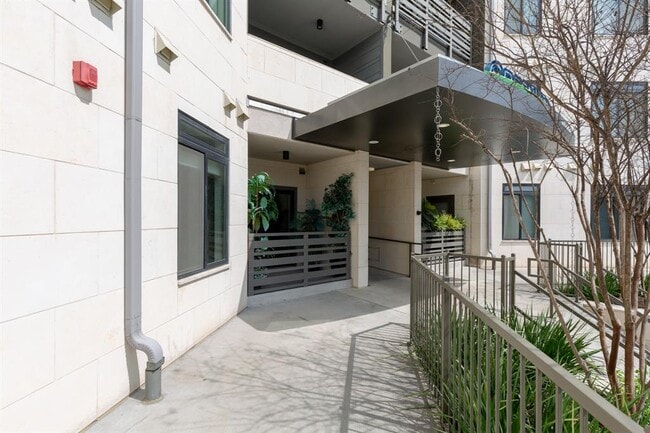 Building Photo - 3600 S Lamar Blvd