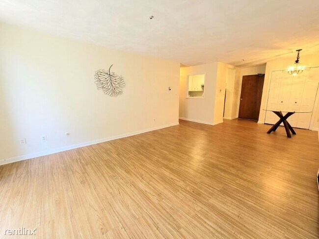 Foto del edificio - 1 br, 1 bath Condo - 100 Grand view