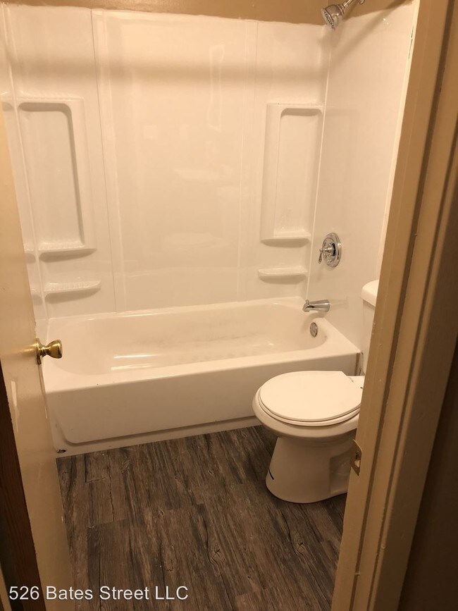 Foto del edificio - 526 Bates St