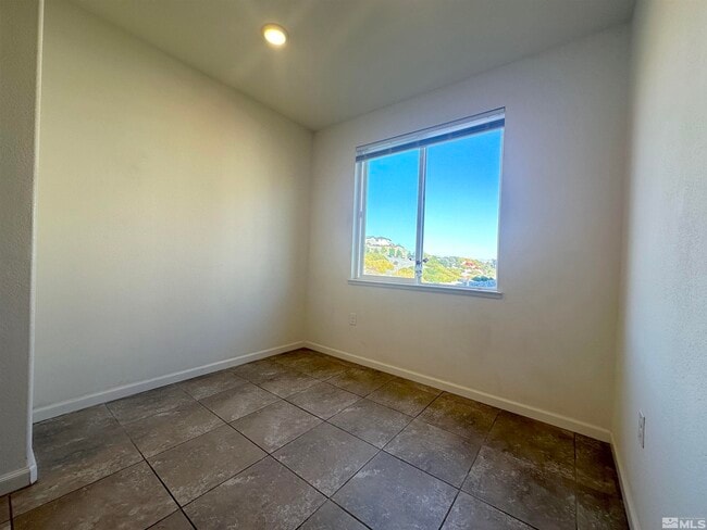 Building Photo - 2999 Silver River Ln