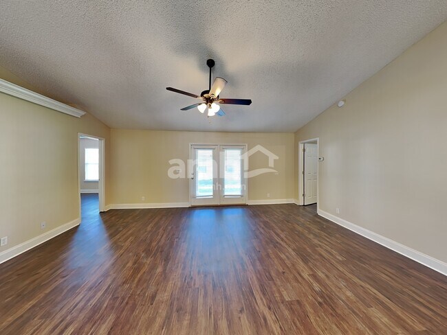 Building Photo - 2895 Majestic Oaks Ln