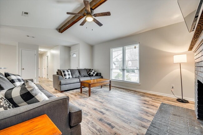 Building Photo - "Fully Furnished Charming 3-Bedroom Home in Pineville!"