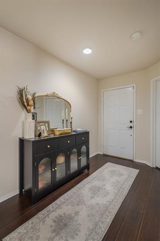 Foto del edificio - 5933 Snow Creek Dr