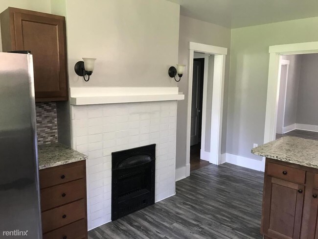 Foto del edificio - 4 br, 2 bath House - 21 Beltzhoover Ave